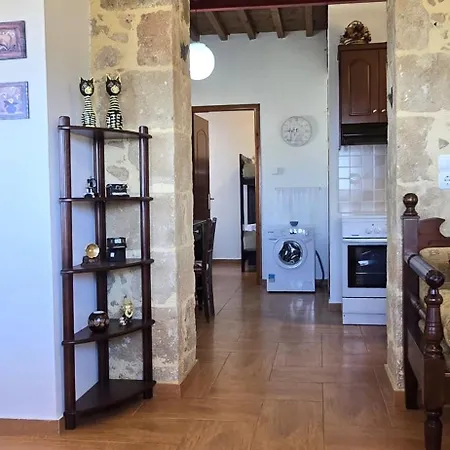 Kavousi Traditional Home, Falasarna View * Mesokhórion